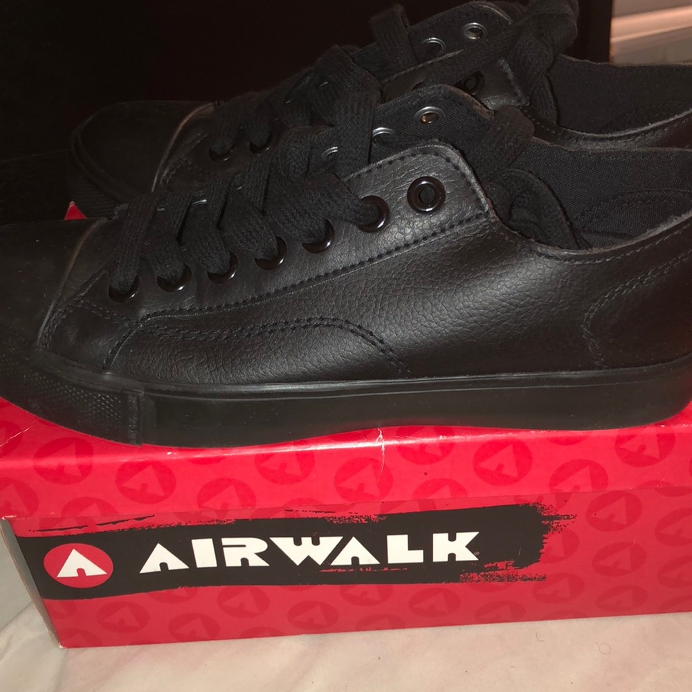 Black dress shoes